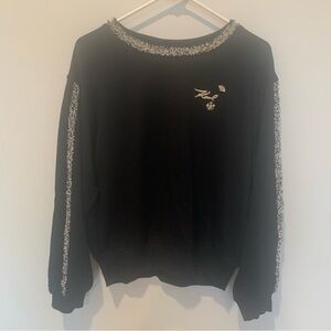 Karl Lagerfeld Crewneck Black Sweatshirt with Elegant Gold Embellishments Sz M